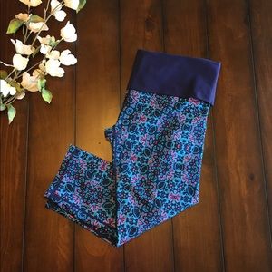 Fabletics Capris Leggings